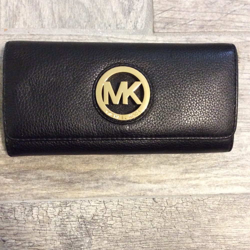 Michael Kors black pebbled leather wallet